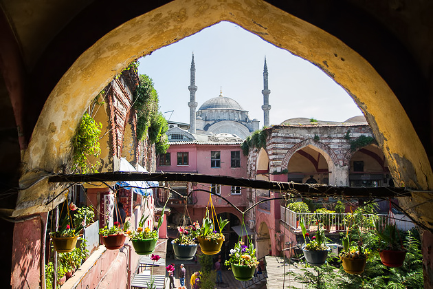¿Cuáles Son Las Mejores Ubicaciones Para Elegir un Hotel en Estambul?